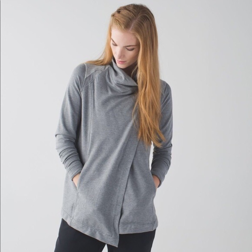 LULULEMON ~ COAST WRAP ~ Grey Sz.8